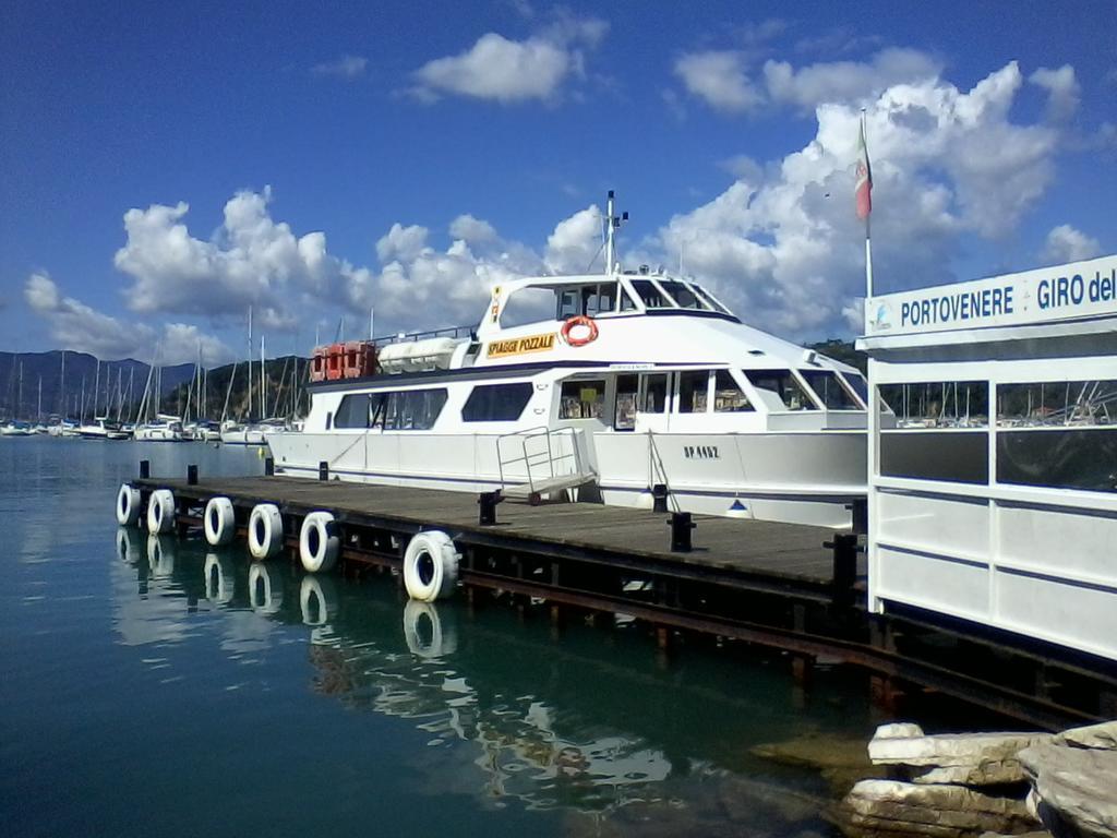 Casa A Lerici Nell'Antico Borgo Βίλα Δωμάτιο φωτογραφία